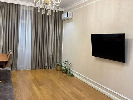 2-комн. новостройка - м. Иншаатчылар - 75 м²
