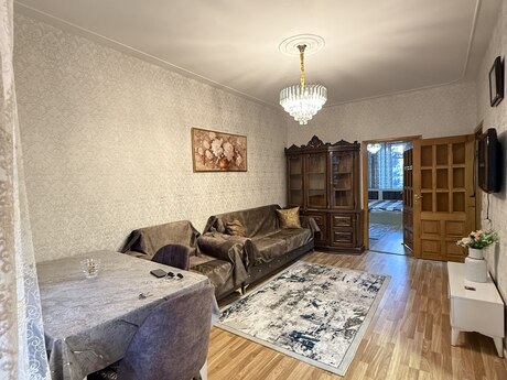 Elan №6267453 - Bakı, Memar Əcəmi m., 2 otaqlı, 60 m², 2/5 mərtəbə