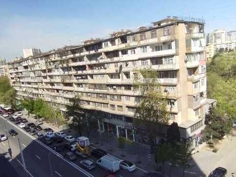3-комнатная квартира, 163 м², 8-ci mikrorayon: 410 000 ₼ 2