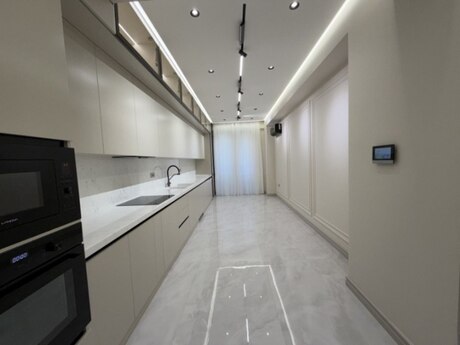 4-room apartment, 186 m², 28 May: 730 000 ₼ 4