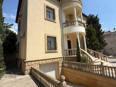 6 otaqlı həyət evi/bağ evi - Qaraçuxur q. - 260 m²