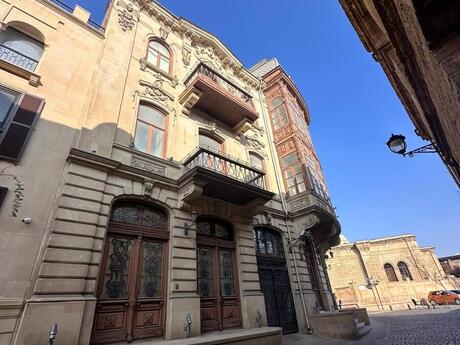 Объявление №6267685 - Баку, м. Ичеришехер, 5-комн., 170 м²