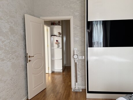 2-room apartment, 80 m², Azadlıq Prospekti: 220 000 ₼ 5