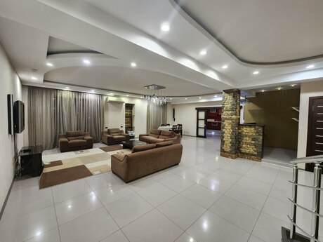 4-room apartment for rent, 150 m², Elmlər Akademiyası: 1 800 ₼/mo 3