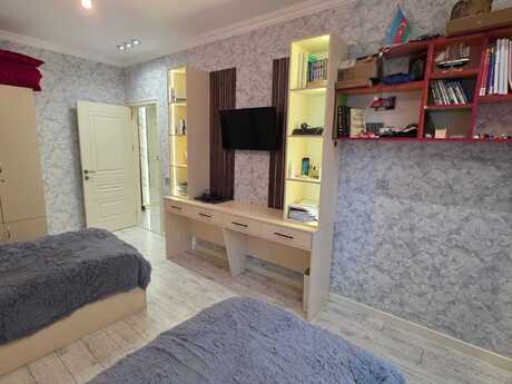 4 otaqlı köhnə tikili - Nərimanov r. - 100 m²