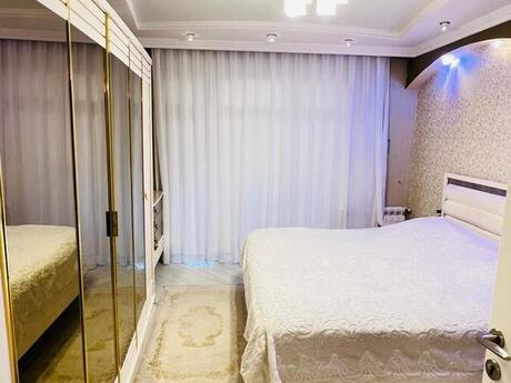 3 otaqlı köhnə tikili - Bakıxanov q. - 97 m²