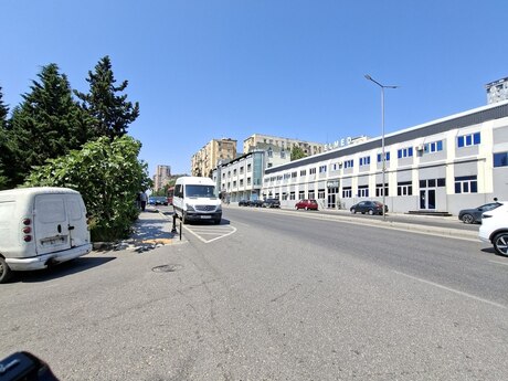 2-room old-build apartment for sale in Memar Əcəmi, 43 m², 160 000 AZN, photo 2 / 12
