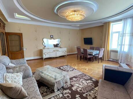 Объявление №6268155 - Баку, м. Гянджлик, 3-комн., 140 м², 12/18 этаж