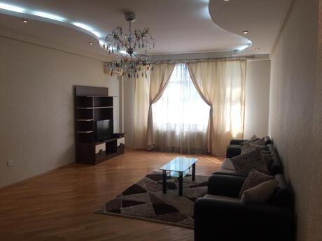 Elan №6268165 - Bakı, Nizami m., 3 otaqlı, 140 m², 10/16 mərtəbə