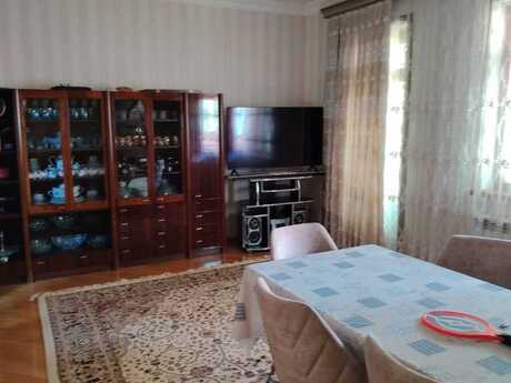 7 otaqlı həyət evi/bağ evi - Bakıxanov q. - 614 m²