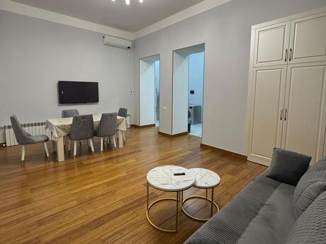 Elan №6268356 - Bakı, Sahil m., 2 otaqlı, 80 m², 2/3 mərtəbə