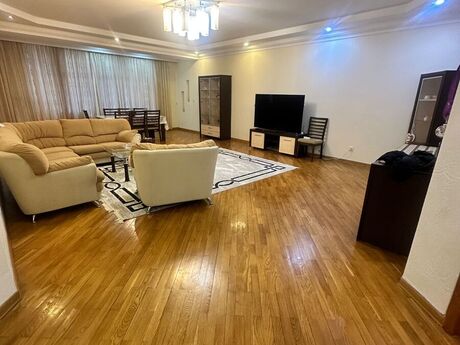 Elan №6268439 - Bakı, 28 May m., 4 otaqlı, 180 m², 10/18 mərtəbə