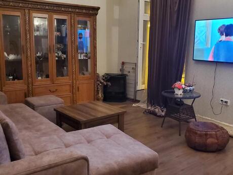 Elan №6268530 - Bakı, Sahil m., 2 otaqlı, 55 m², 2/5 mərtəbə