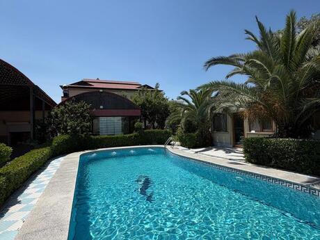 5 otaqlı həyət evi/bağ evi - Pirşağı q. - 400 m²
