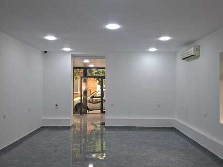 Obyekt - İnşaatçılar m. - 61 m²