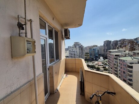 3-комнатная квартира, 110 м², 8 Noyabr: 275 000 ₼ 3