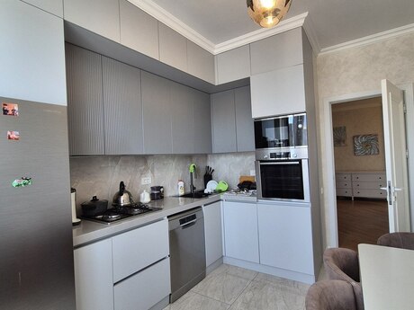 3-комнатная квартира, 110 м², 8 Noyabr: 275 000 ₼ 5