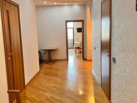 4 otaqlı mənzil, 200 m², Elmlər Akademiyası: 699 000 ₼ 3