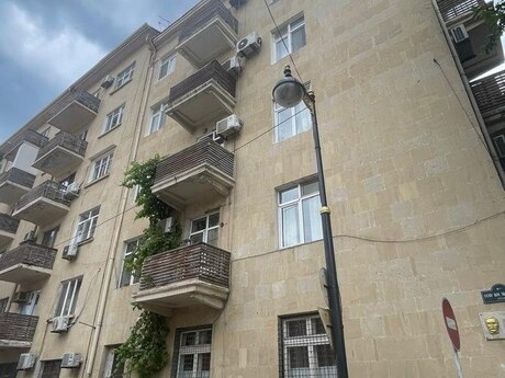Elan №6268921 - Bakı, İçəri Şəhər m., 3 otaqlı, 100 m², 4/5 mərtəbə