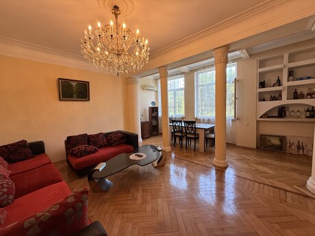 4 otaqlı mənzil, 106 m², Nəsimi: 345 000 ₼ 2