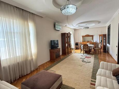 Elan №6269081 - Bakı, Elmlər Akademiyası m., 3 otaqlı, 140 m², 3/4 mərtəbə