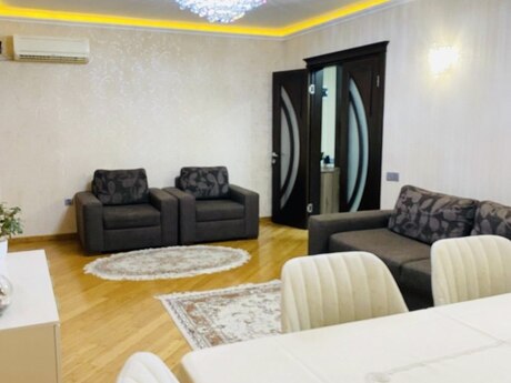 3-комн. вторичка - м. Элмляр Академиясы - 100 м²