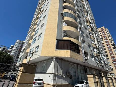 Объявление №6269412 - Баку, м. Элмляр Академиясы, 3-комн., 160 м², 2/17 этаж