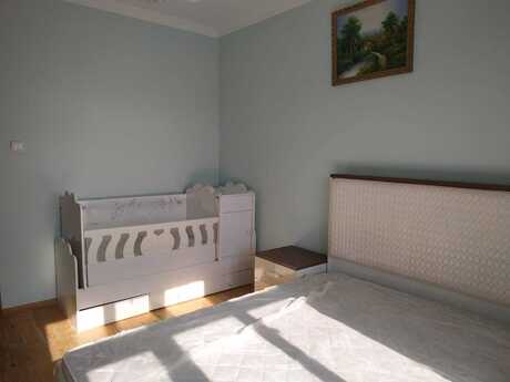 2 otaqlı köhnə tikili - Yeni Günəşli q. - 55 m²