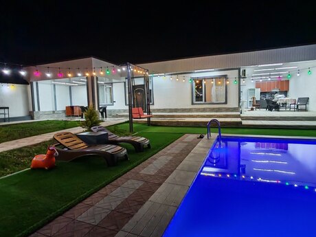 4 otaqlı həyət evi/bağ evi - Qəbələ - 180 m²