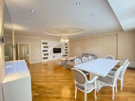 Kirayə 4 otaqlı mənzil, 200 m², Nizami: 3 000 ₼/ay 5