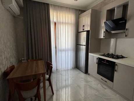 Elan №6269634 - Bakı, Neftçilər m., 2 otaqlı, 70 m², 12/15 mərtəbə