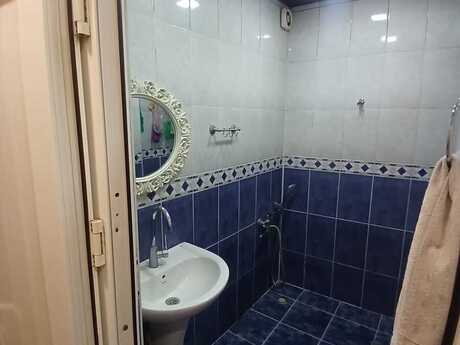 5 otaqlı köhnə tikili - Elmlər Akademiyası m. - 130 m²
