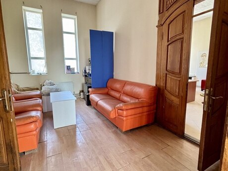 Obyekt - Neftçilər m. - 600 m²