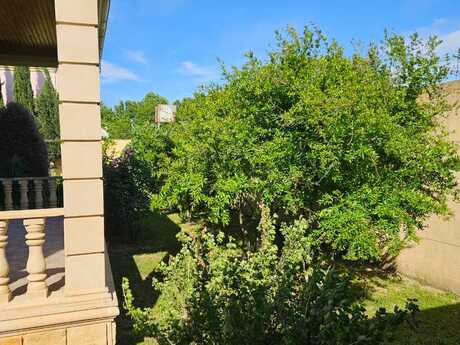 8 otaqlı həyət evi, 168 m², Binə: 370 000 ₼ 5