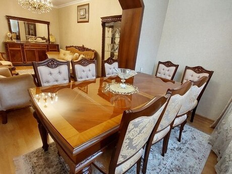 Bayılda 3 otaqlı köhnə tikili mənzil satılır, 90 m², 280 000 AZN, şəkil 2 / 12
