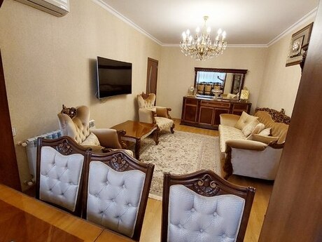 Bayılda 3 otaqlı köhnə tikili mənzil satılır, 90 m², 280 000 AZN, şəkil 3 / 12