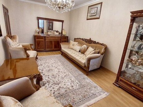 Bayılda 3 otaqlı köhnə tikili mənzil satılır, 90 m², 280 000 AZN, şəkil 4 / 12