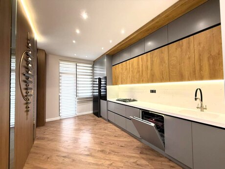 Elan №6270131 - Bakı, 28 May m., 3 otaqlı, 120 m², 5/14 mərtəbə