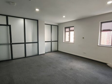 5-комн. офис - м. Шах Исмаил Хатаи - 190 м²