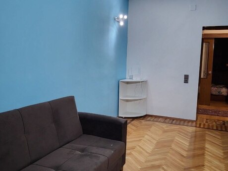 3-комн. вторичка - Ясамальский р. - 80 м²