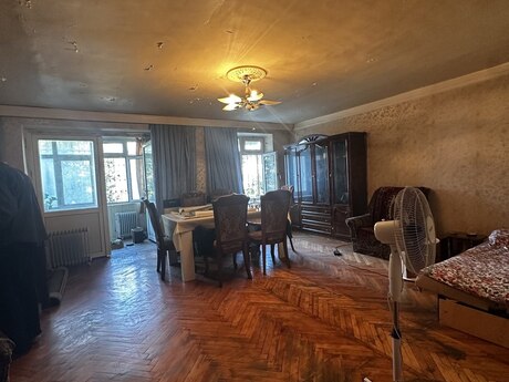 Elan №6270212 - Bakı, Elmlər Akademiyası m., 4 otaqlı, 90 m², 2/5 mərtəbə