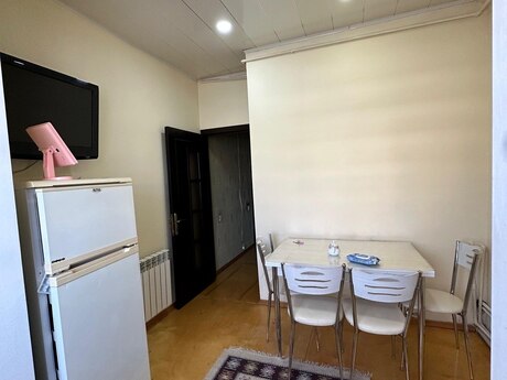 Объявление №6270352 - Баку, м. Халглар Достлугу, 2-комн., 50 м², 6/9 этаж
