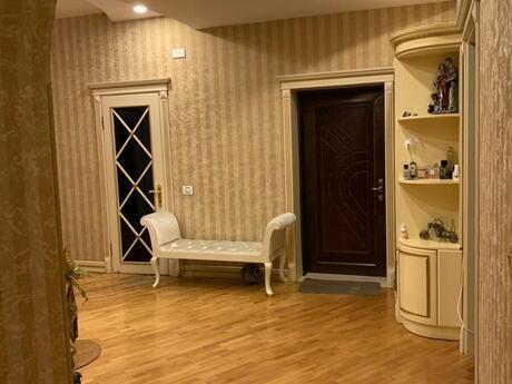3 otaqlı yeni tikili - Nəsimi r. - 127 m²