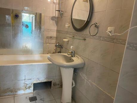 Аренда: 3-комнатная квартира, 70 м², Elmlər Akademiyası: 170 ₼/мес 5
