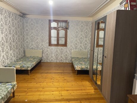 Аренда: 3-комнатная квартира, 70 м², Elmlər Akademiyası: 170 ₼/мес 2