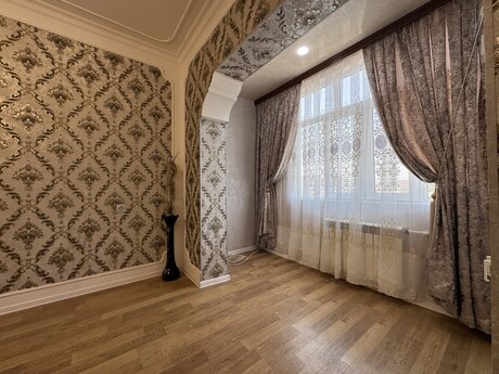 3 otaqlı köhnə tikili - Köhnə Günəşli q. - 80 m²