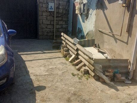3 otaqlı həyət evi/bağ evi - Zabrat q. - 60 m²