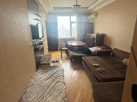 3 otaqlı yeni tikili - İnşaatçılar m. - 90 m²
