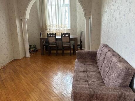 Elan №6270889 - Bakı, İnşaatçılar m., 2 otaqlı, 70 m², 4/12 mərtəbə