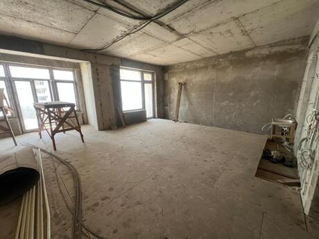 Elan №6271033 - Bakı, 28 May m., 4 otaqlı, 185 m², 8/20 mərtəbə